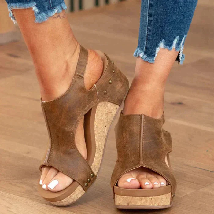 Astrid | Stylish and comfortable wedge heel sandals