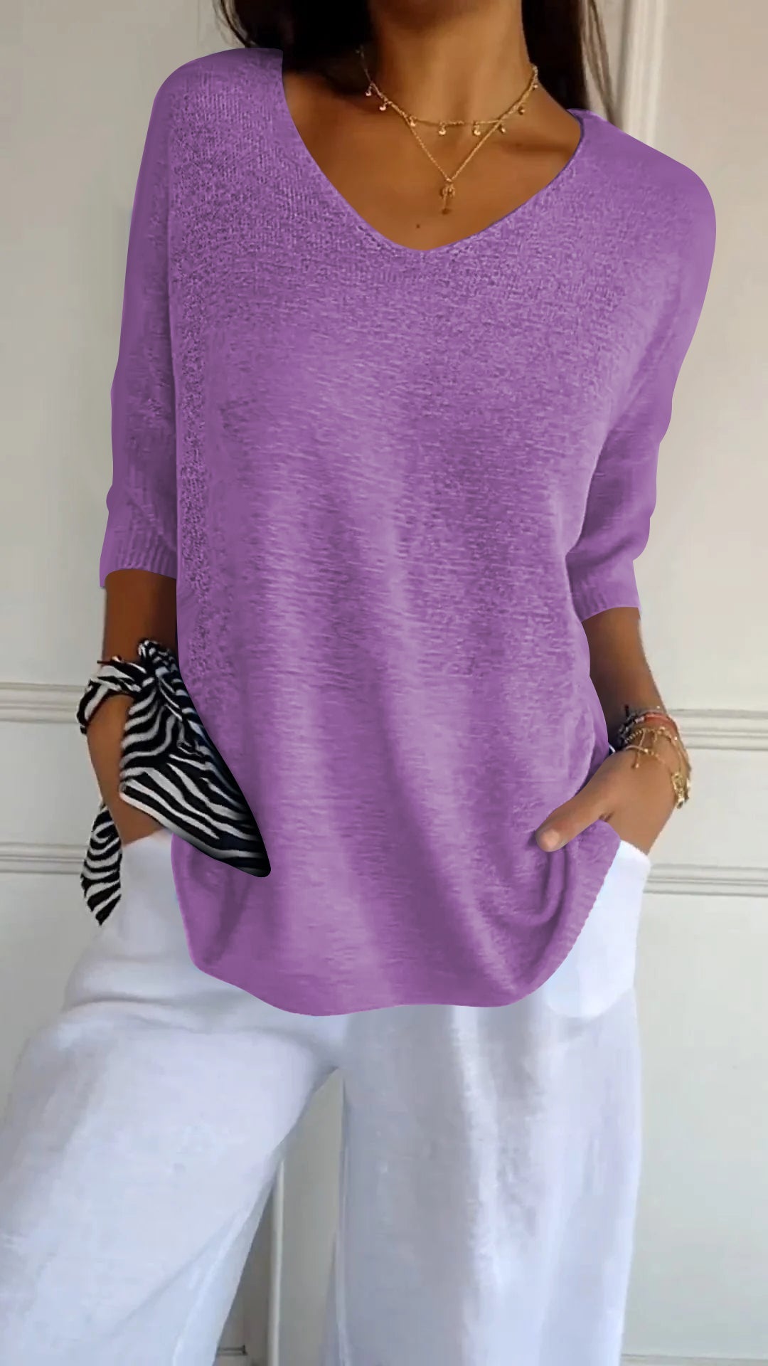 Calliope | Plain Knitted Top with V-neckline