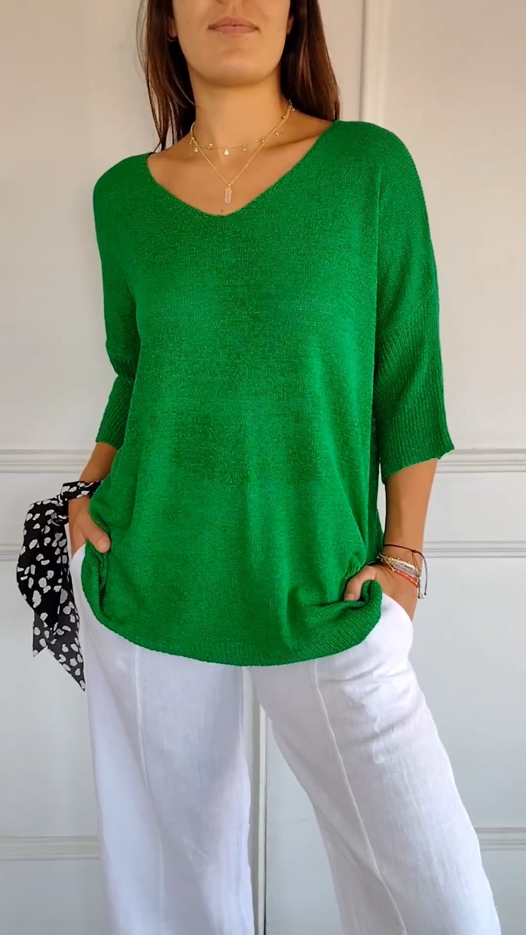 Calliope | Plain Knitted Top with V-neckline