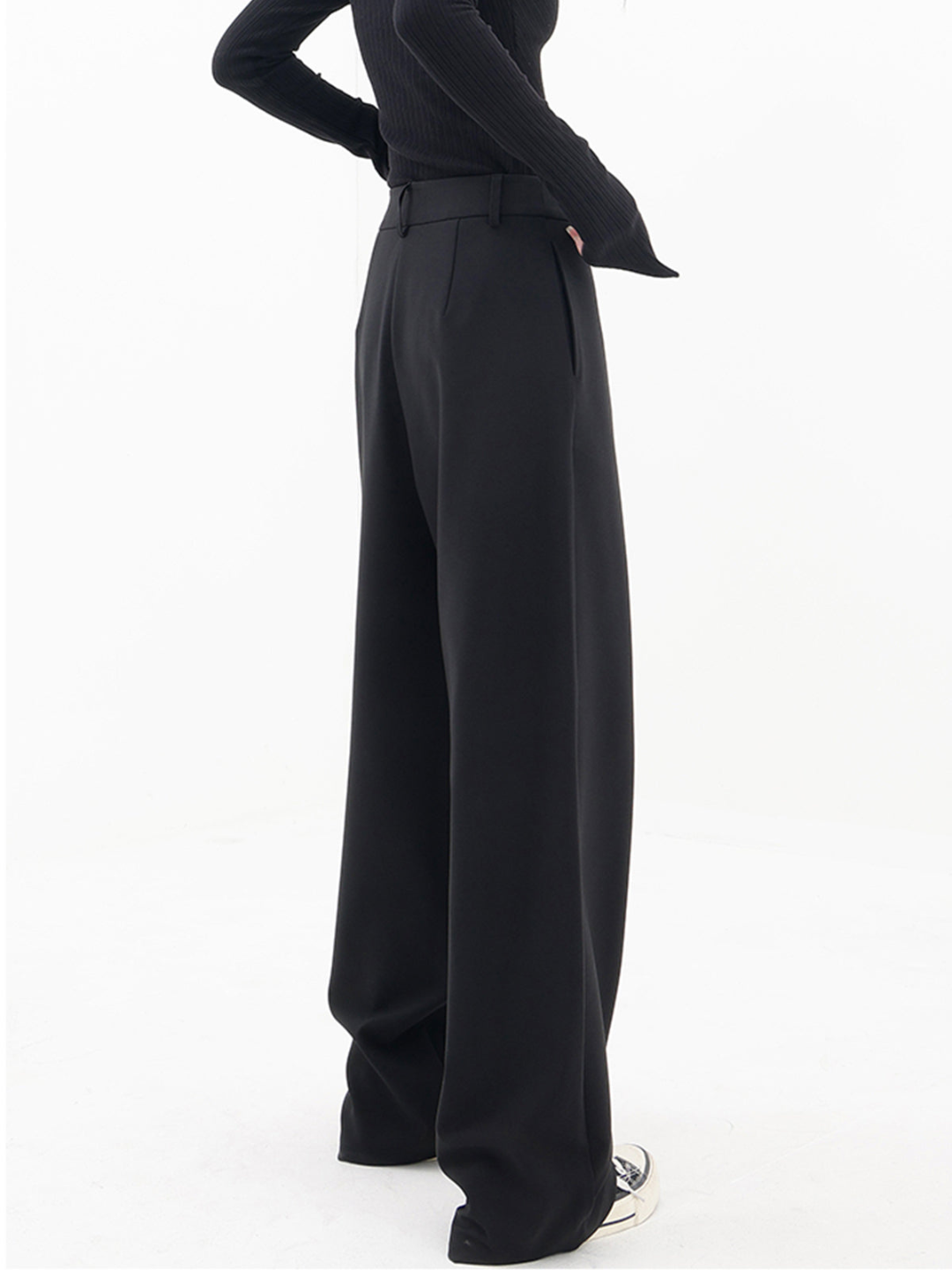 Vera | Asymmetric Baggy Pants