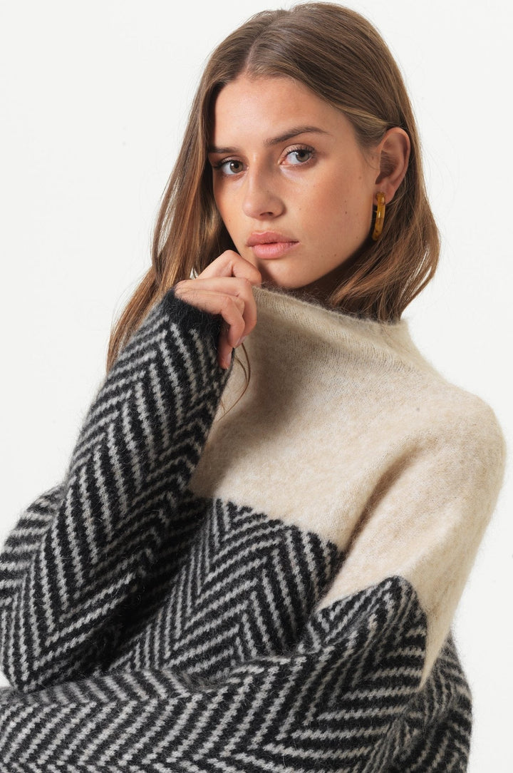 Nikki | Knitted sweater